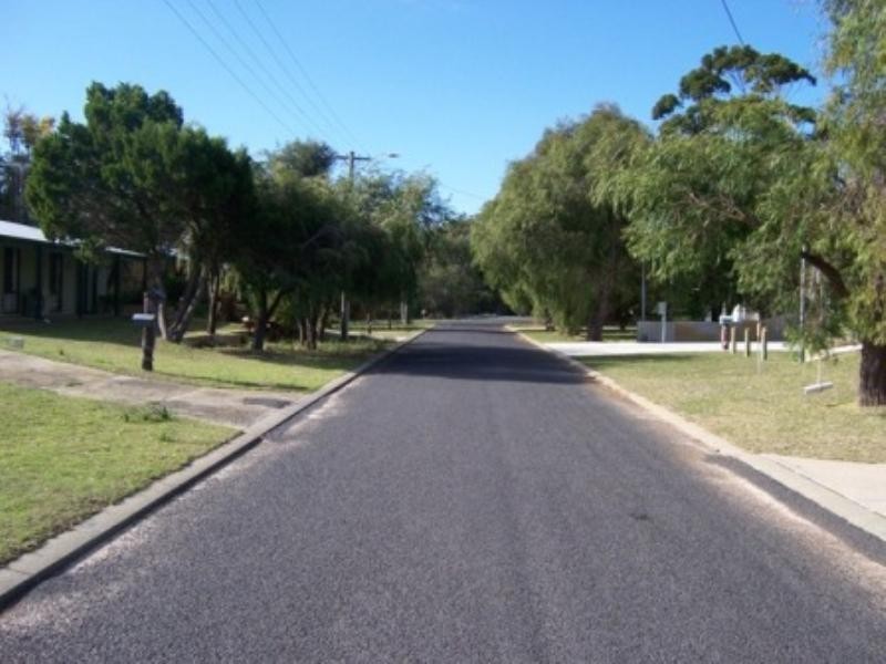 10 Hide-A-Way-Vale, Preston Beach WA 6215