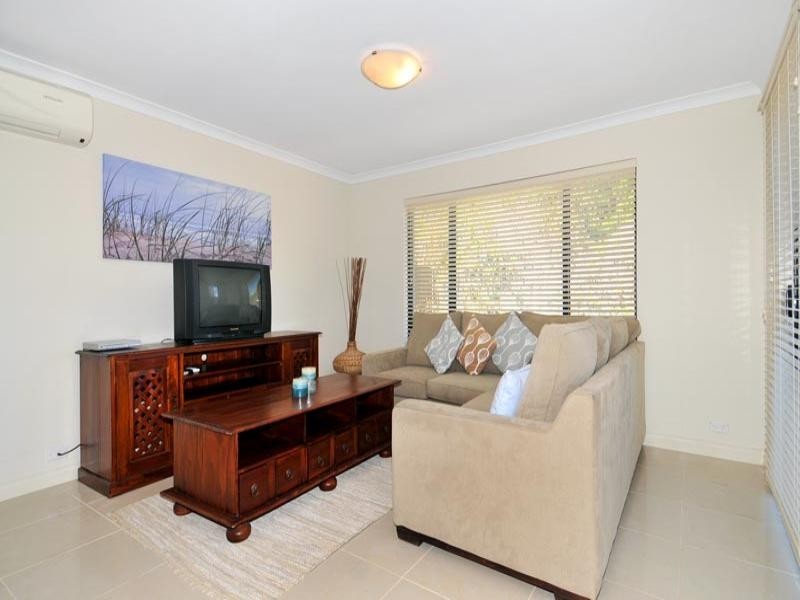 2/53 Gibson Street, Mandurah WA 6210