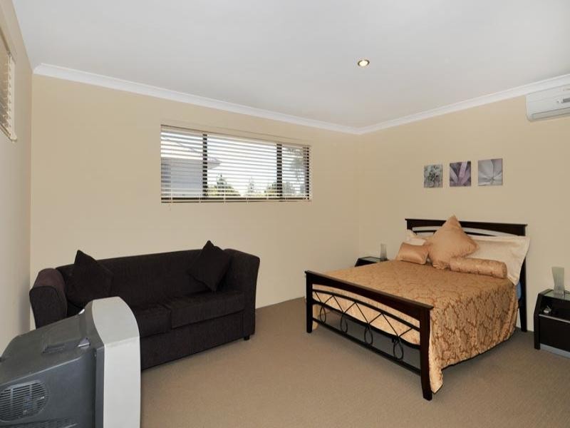 2/53 Gibson Street, Mandurah WA 6210