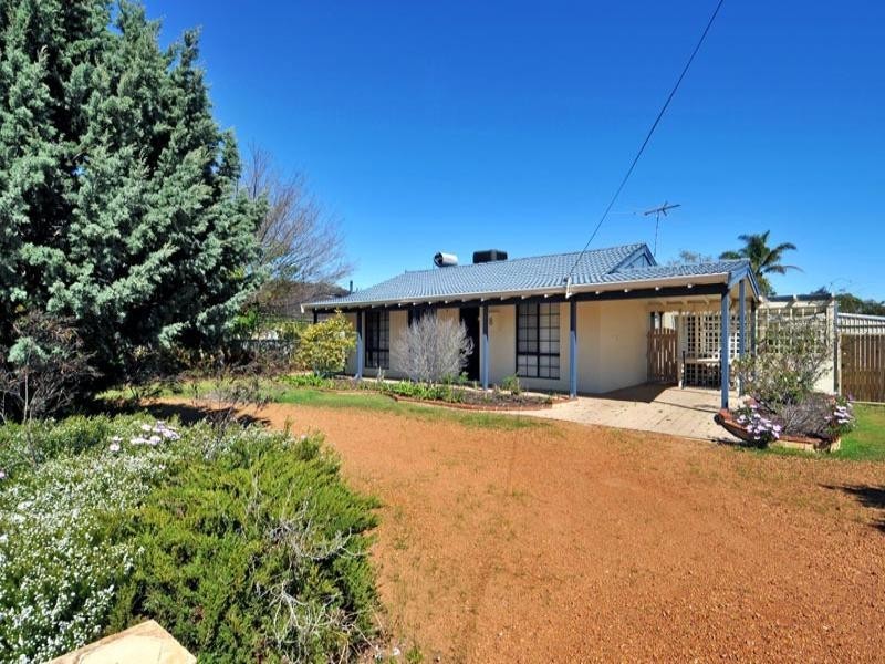 8 Phillips Way, North Yunderup WA 6208