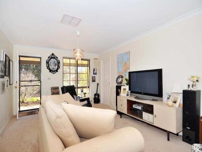 8 Phillips Way, North Yunderup WA 6208