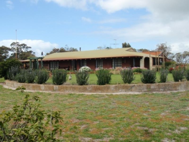 38 Shenton Road, Barragup WA 6209
