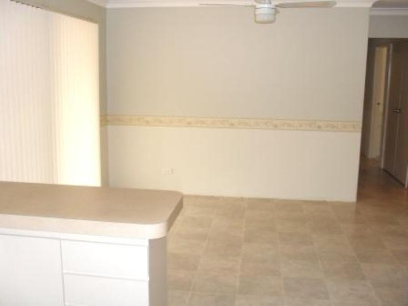 1/1A Yorrell Place, Halls Head WA 6210