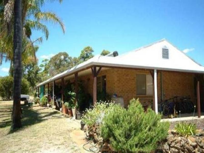 30 Shenton Road, Barragup WA 6209