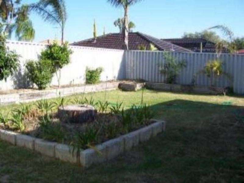 3 Appressa Place, Greenfields WA 6210