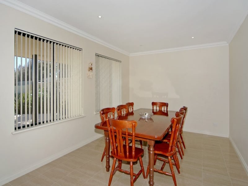 34 Mippi Road, Halls Head WA 6210