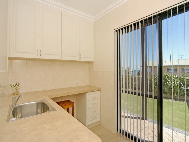 34 Mippi Road, Halls Head WA 6210