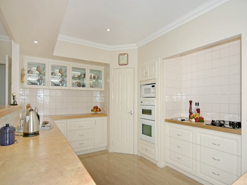 34 Mippi Road, Halls Head WA 6210