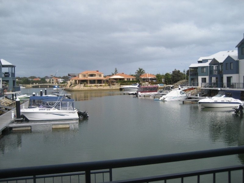 24/206 Mary Street, Halls Head WA 6210