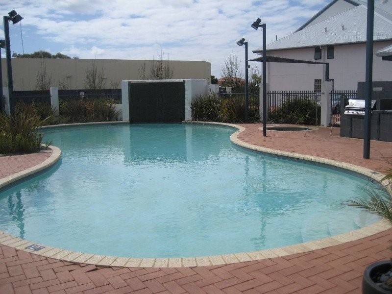 24/206 Mary Street, Halls Head WA 6210