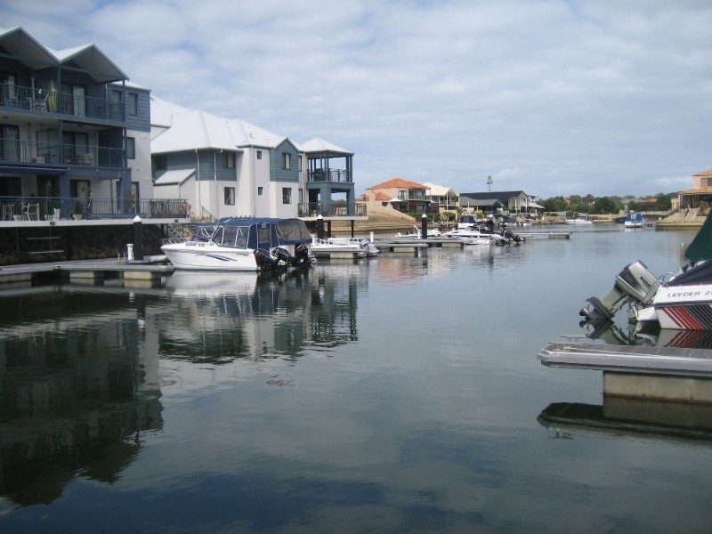 24/206 Mary Street, Halls Head WA 6210