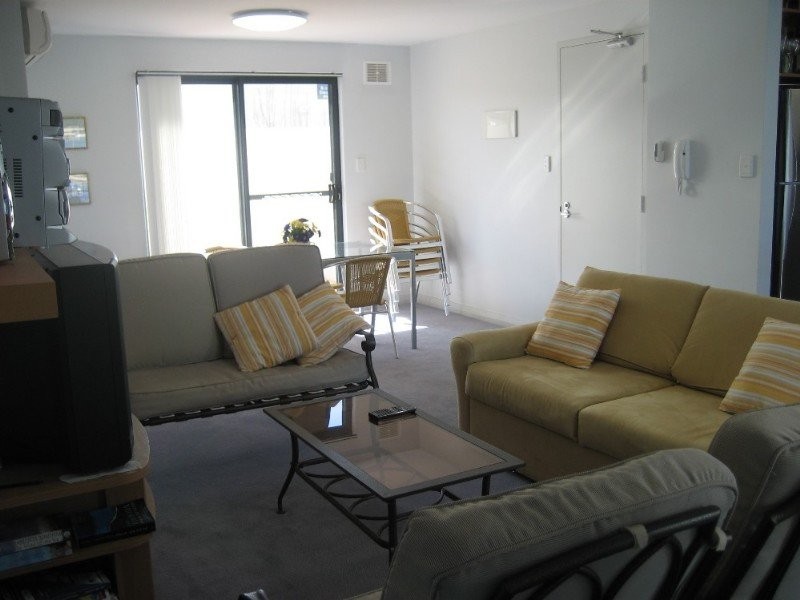 24/206 Mary Street, Halls Head WA 6210