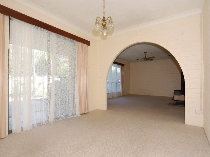 7 Banjup Road, Greenfields WA 6210