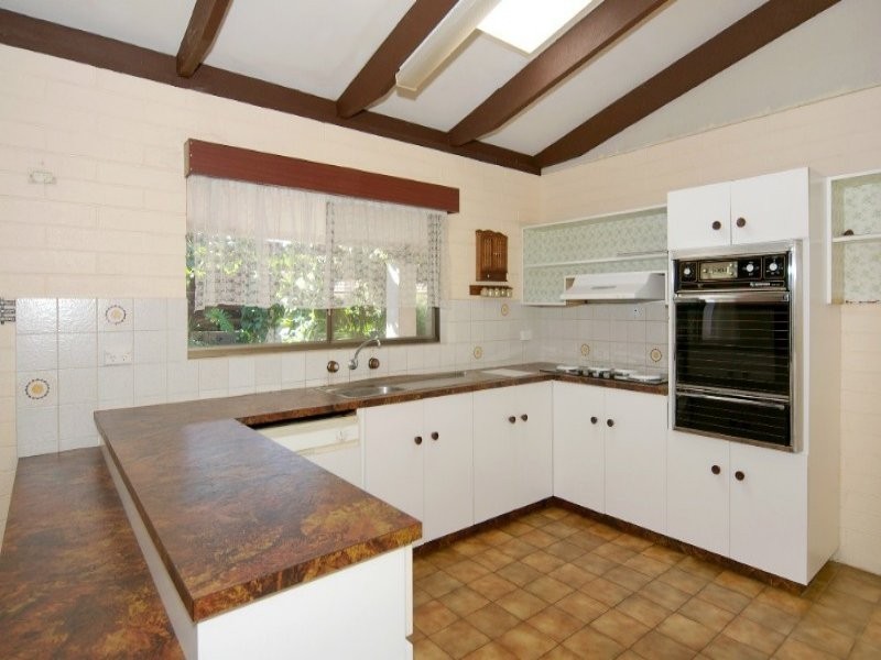 7 Banjup Road, Greenfields WA 6210