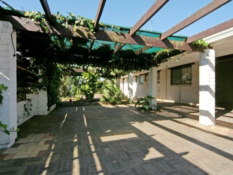 7 Banjup Road, Greenfields WA 6210