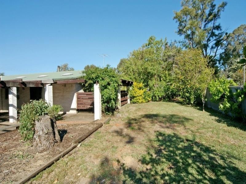 7 Banjup Road, Greenfields WA 6210