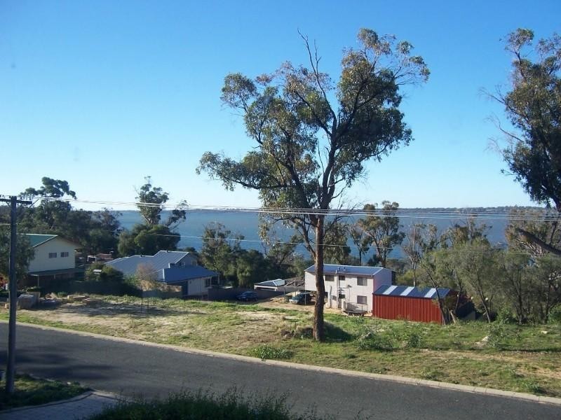 19 Estuary Cove, Bouvard WA 6211