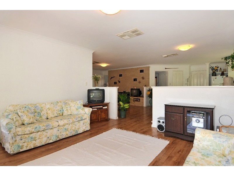 5 Westbourne Pass, Erskine WA 6210