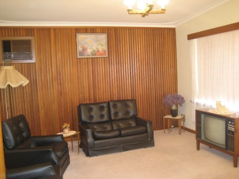 25 Gillark Street, Dudley Park WA 6210