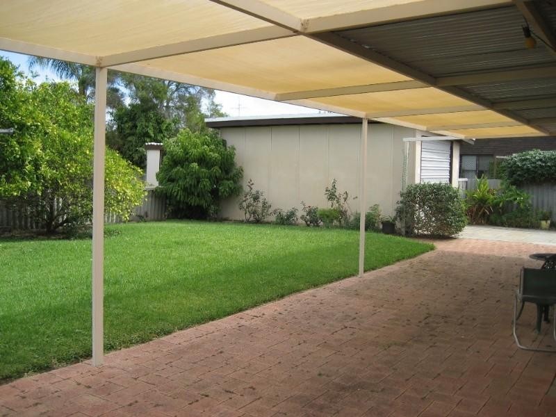 25 Gillark Street, Dudley Park WA 6210