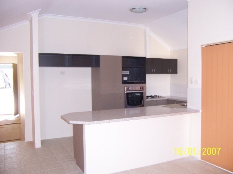 16 Moorhen Green, Dudley Park WA 6210