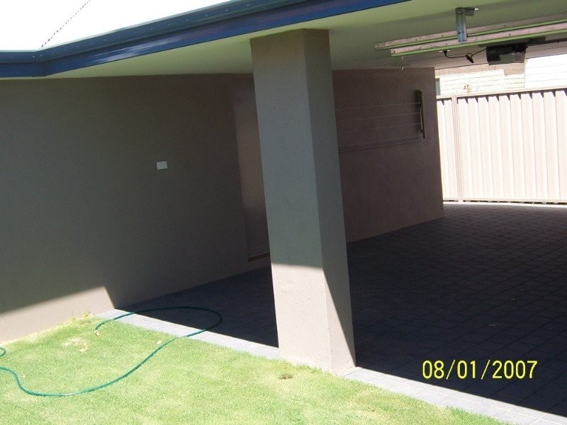 16 Moorhen Green, Dudley Park WA 6210