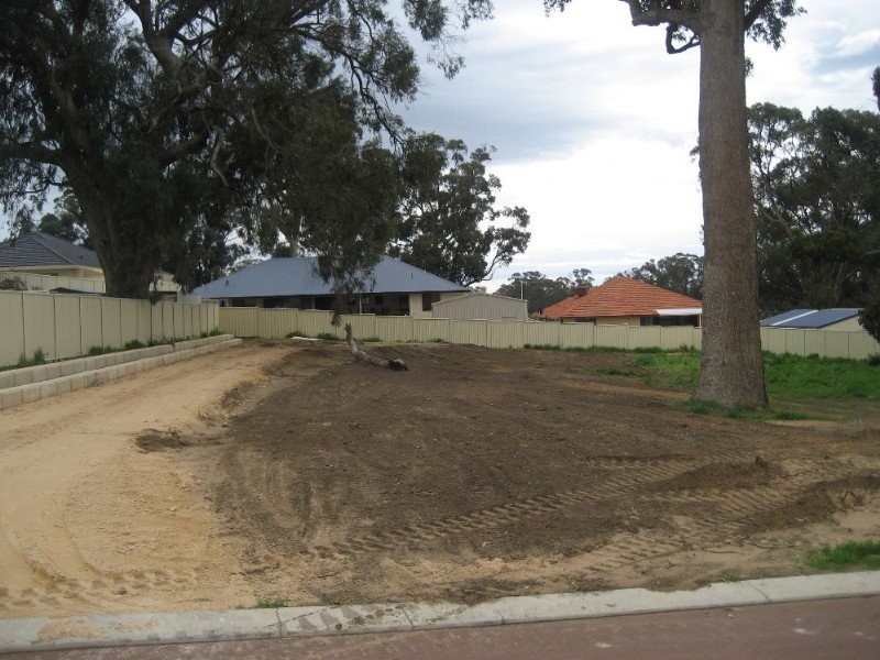 7 Bookara View, Lakelands WA 6180