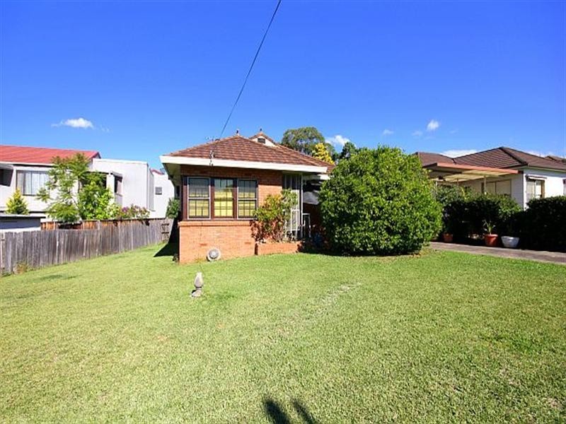 1 Kenward Avenue, Chester Hill NSW 2162