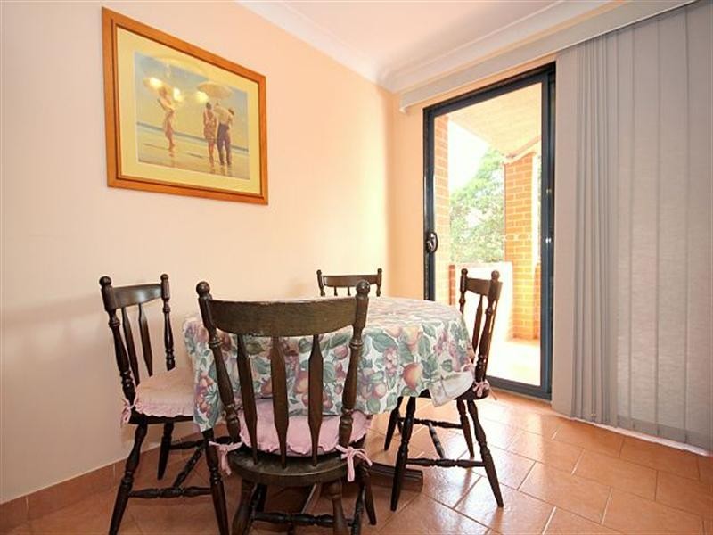 8/47-49 Cairds Avenue, Bankstown NSW 2200