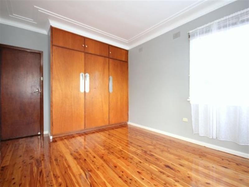 6 Banool Street, Chester Hill NSW 2162