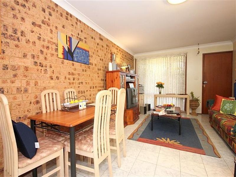 13/221 Old Kent Road, Greenacre NSW 2190