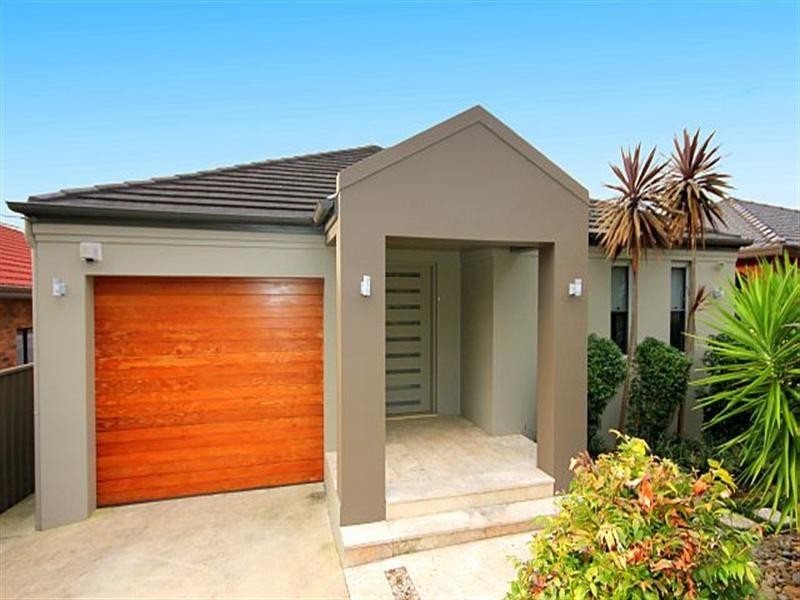 11 Daphne Avenue, Bankstown NSW 2200