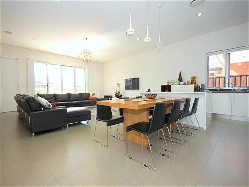 11 Daphne Avenue, Bankstown NSW 2200