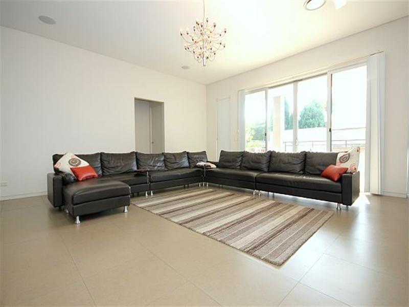 11 Daphne Avenue, Bankstown NSW 2200