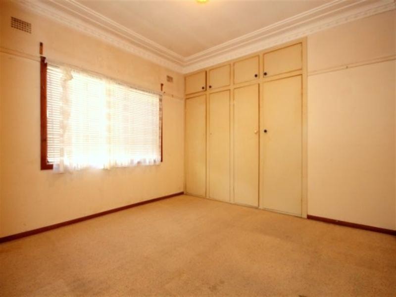 10 Grevillea Road, Chester Hill NSW 2162