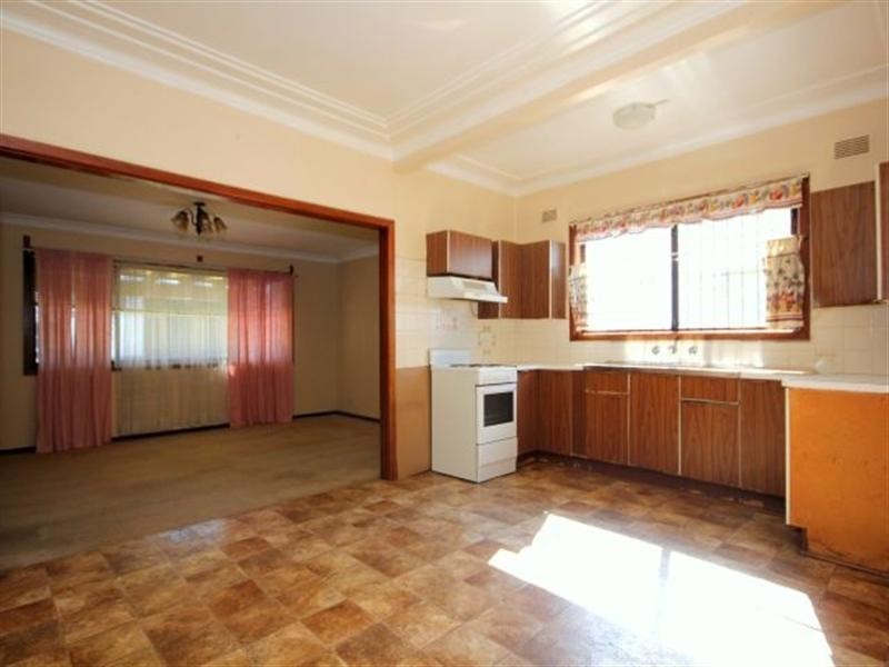 10 Grevillea Road, Chester Hill NSW 2162