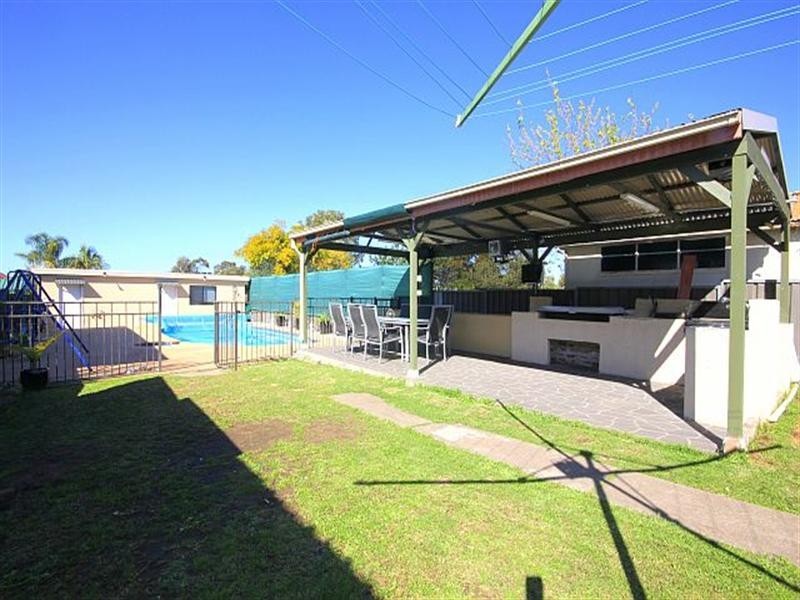 14 Market Street, Condell Park NSW 2200