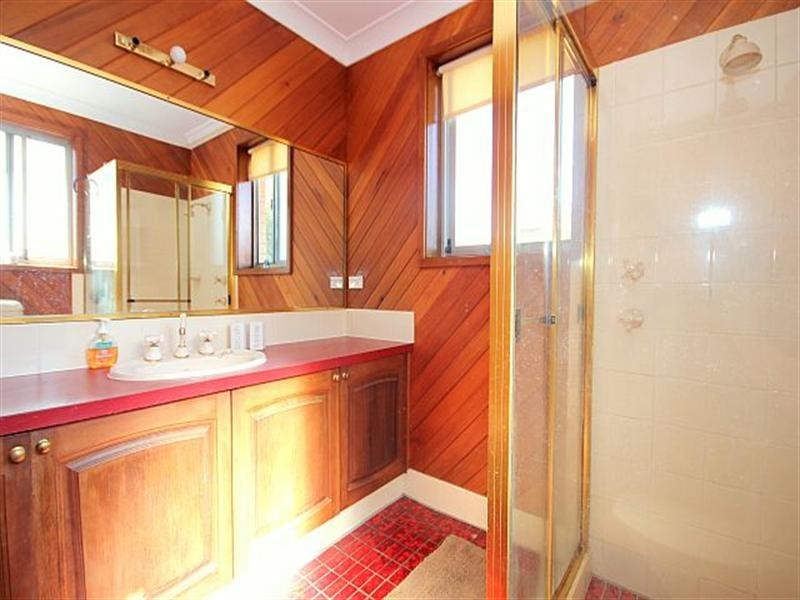 96 Flinders Road, Georges Hall NSW 2198