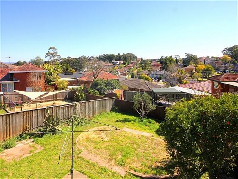 93 Denman Road, Georges Hall NSW 2198