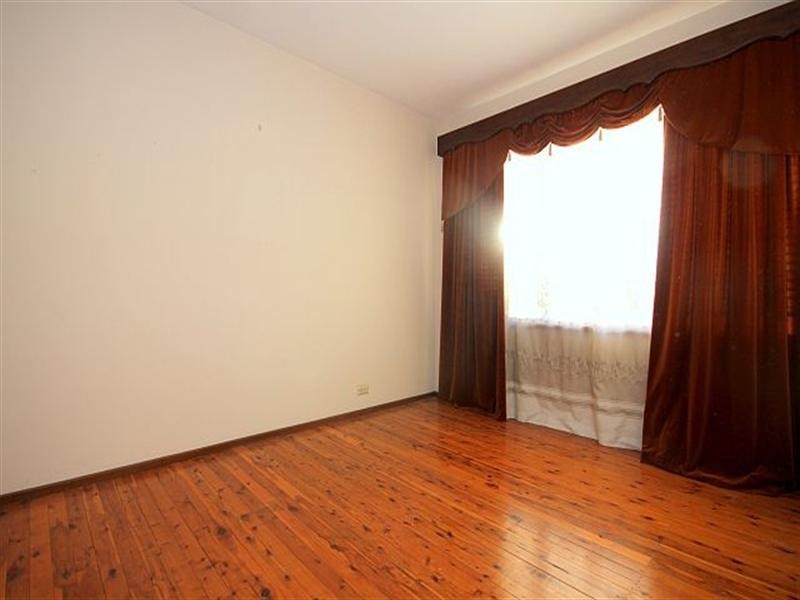 93 Denman Road, Georges Hall NSW 2198