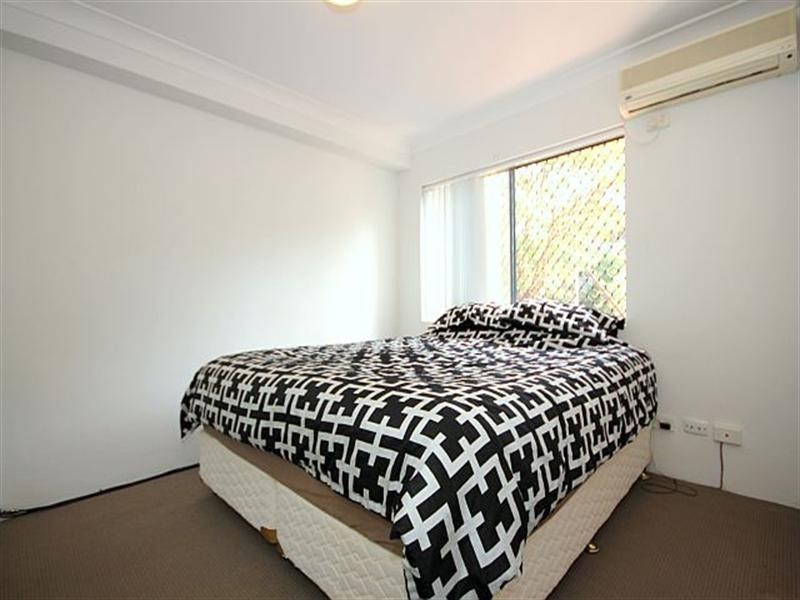 1/47 Cairds Avenue, Bankstown NSW 2200