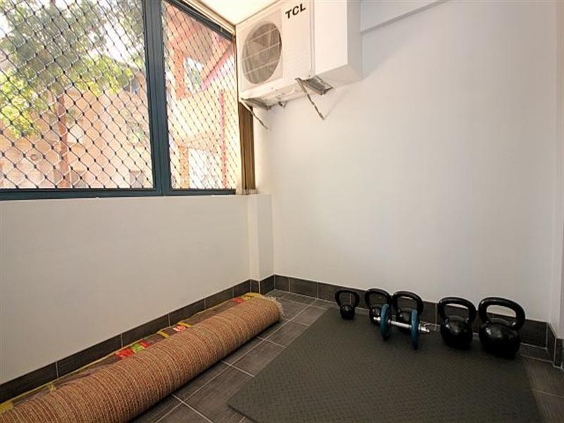1/47 Cairds Avenue, Bankstown NSW 2200
