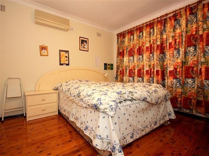 12 Wren Street, Condell Park NSW 2200