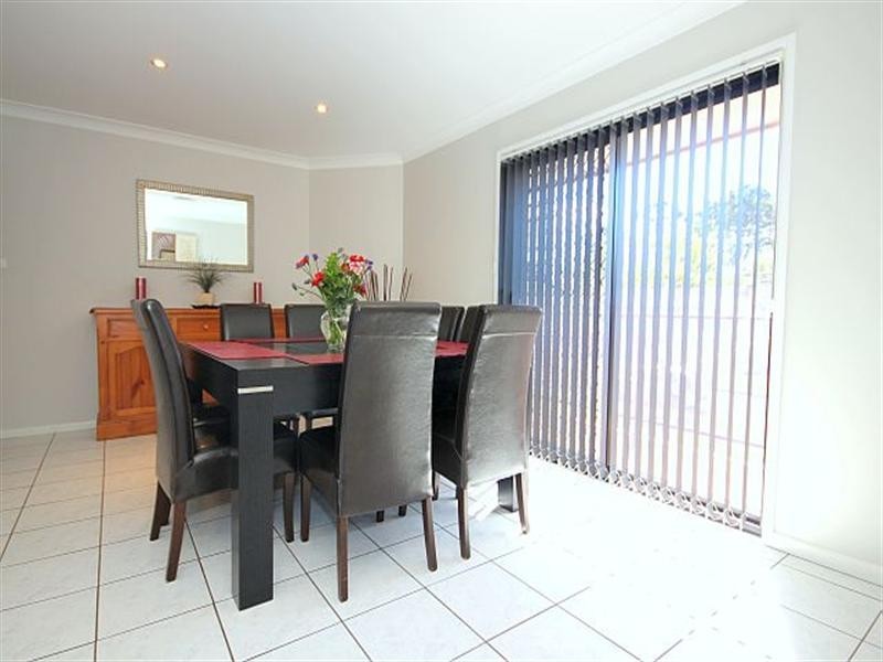 20 Yvonne Crescent, Georges Hall NSW 2198