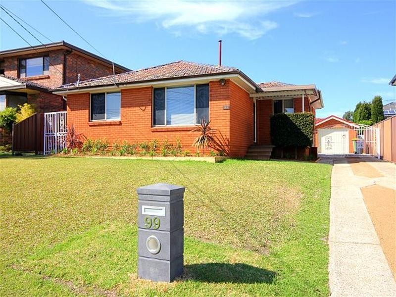 99 Oak Drive, Georges Hall NSW 2198