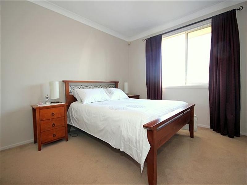 99 Oak Drive, Georges Hall NSW 2198