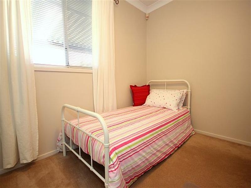 99 Oak Drive, Georges Hall NSW 2198