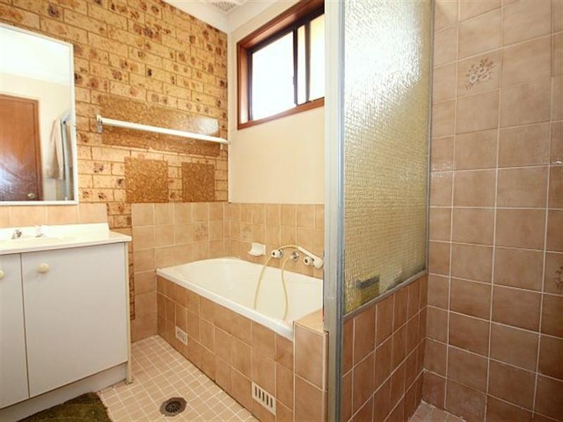 14/221 Old Kent Road, Greenacre NSW 2190