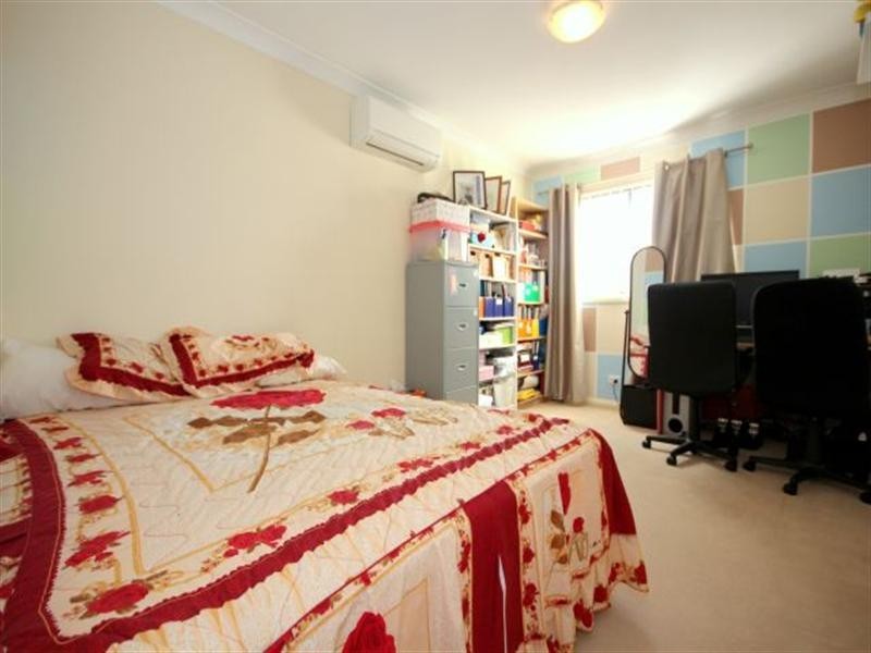 2/102 Hunter Street, Condell Park NSW 2200