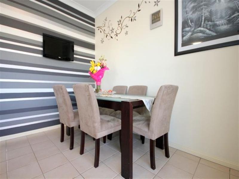 2/102 Hunter Street, Condell Park NSW 2200